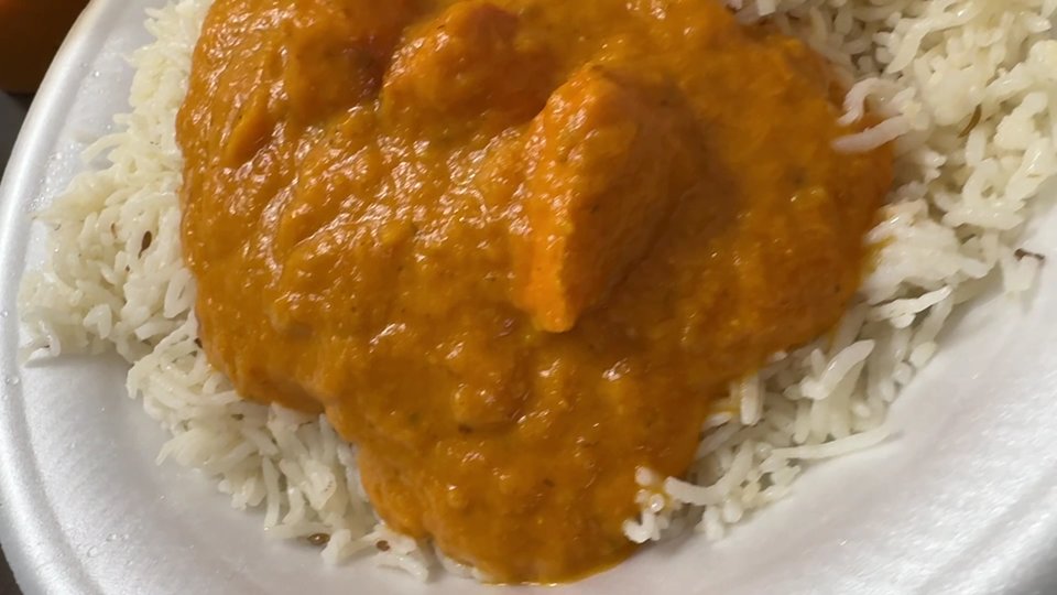 Comfort food served for lunch and dinner.